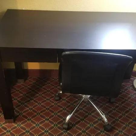 Hotel 2 Queen Beds Hotel Room 208 Wi-Fi Room Booking